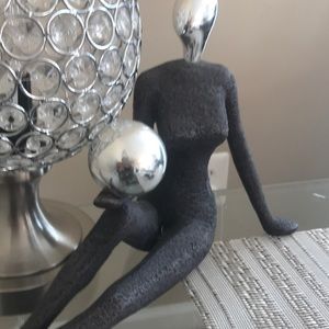 Meet your Posher, Samina